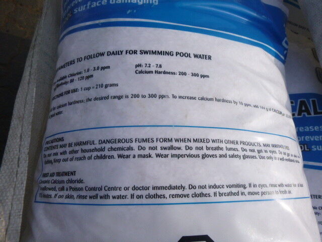 calcium chloride 74%flakes packed with PE bag for swimming poor